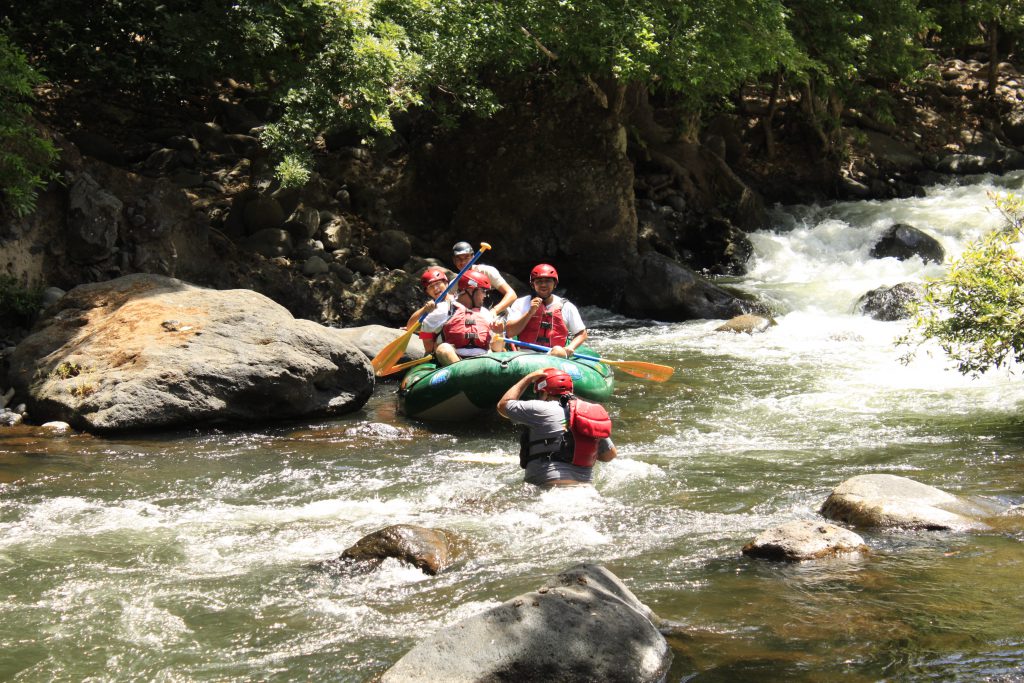 WHITE WATER RAFTING (FULL DAY)