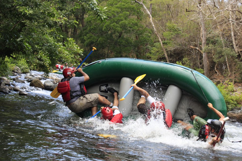 WHITE WATER RAFTING (FULL DAY)