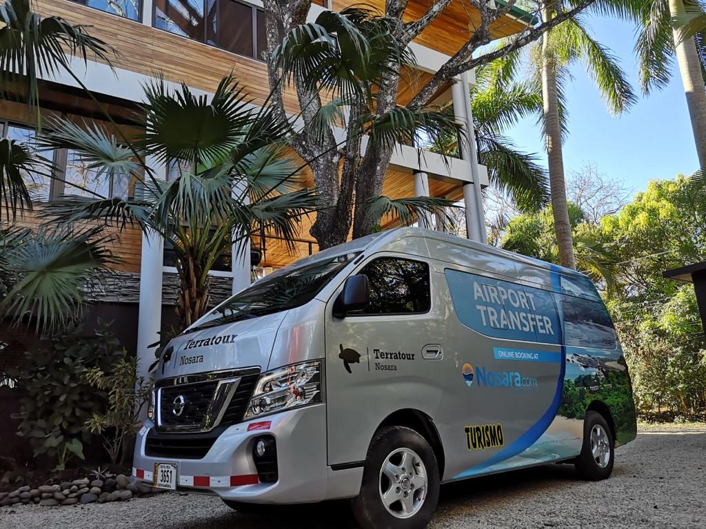 Benefits of getting Samara to Liberia shuttle with Terratours